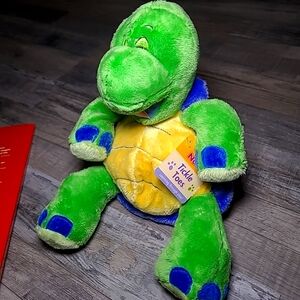 Nuby Luv n' Care Tickle Toes Turtle Giggles Sound Plush Toy NWT